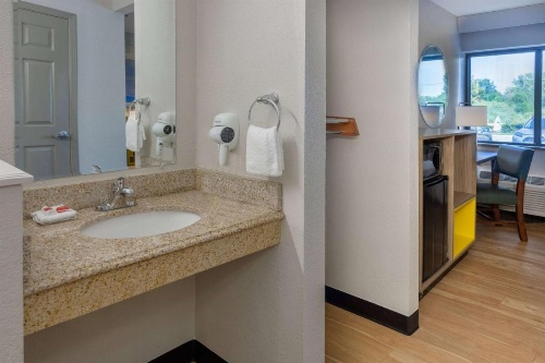 Days Inn by Wyndham Pleasant Prairie Kenosha image 14