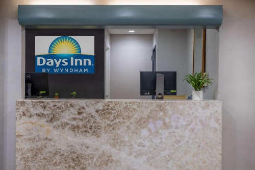 Days Inn by Wyndham Pleasant Prairie Kenosha image 21