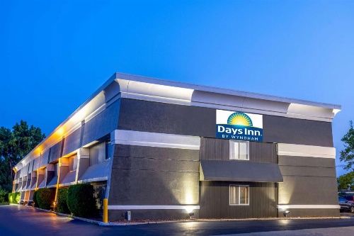 Days Inn by Wyndham Pleasant Prairie Kenosha image 24